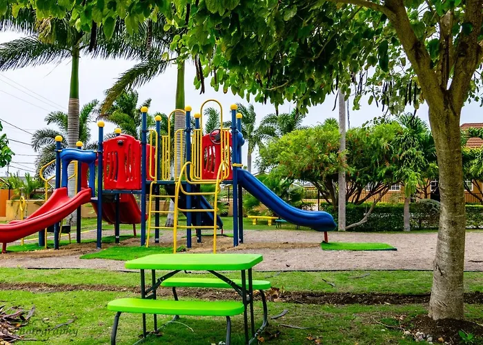 - Drax Hall Country Club 2-bed Luxury Ocho Rios