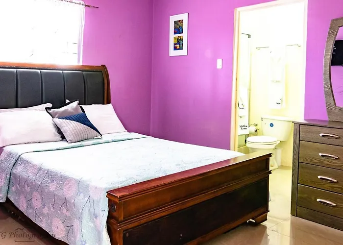 - Drax Hall Country Club 2-bed Luxury Holiday home Ocho Rios