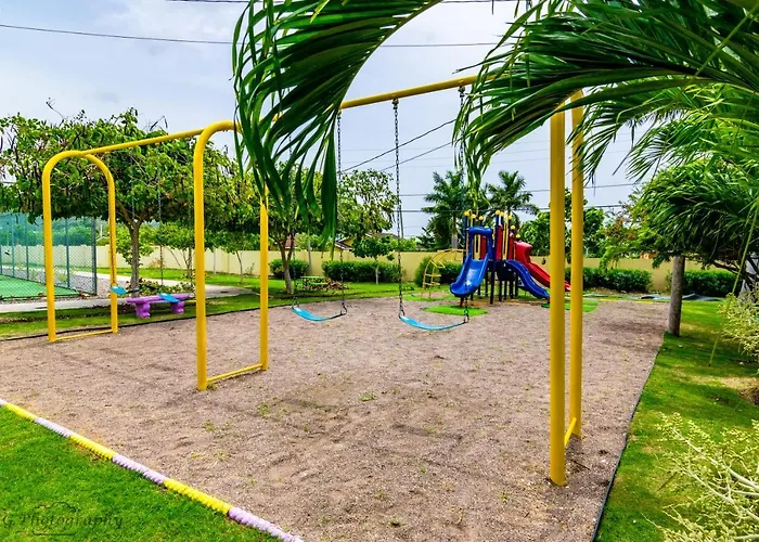 - Drax Hall Country Club 2-bed Luxury Ocho Rios