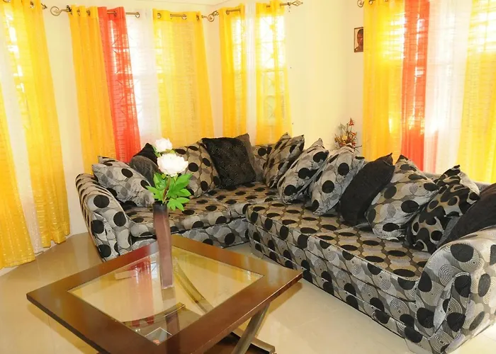 - Drax Hall Country Club 2-bed Luxury Holiday home Ocho Rios