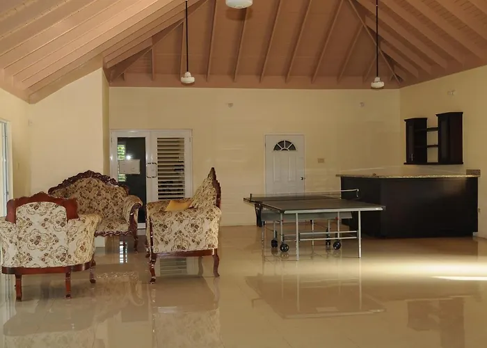 - Drax Hall Country Club 2-bed Luxury Ocho Rios