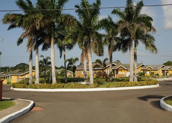 Holiday home - Drax Hall Country Club 2-bed Luxury Ocho Rios
