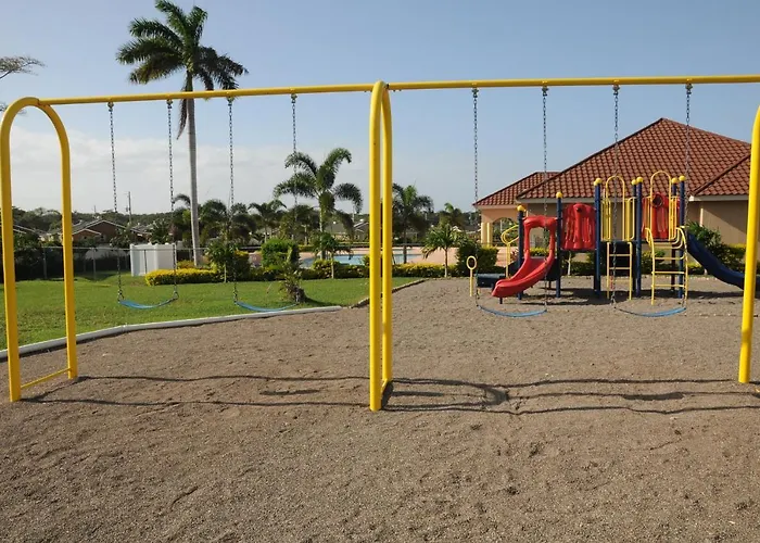 - Drax Hall Country Club 2-bed Luxury *