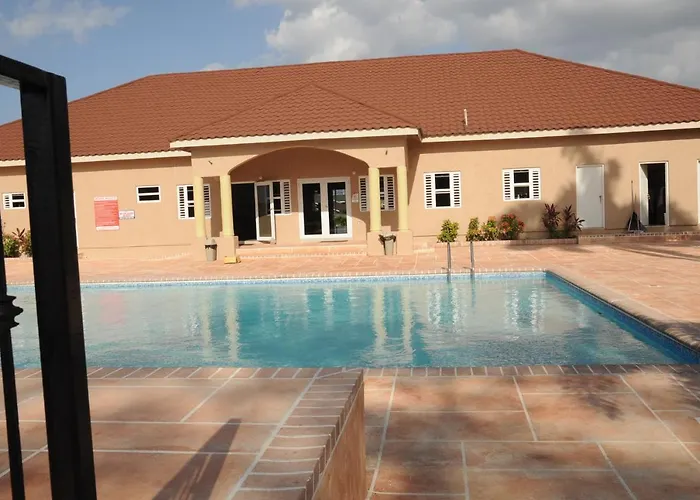 - Drax Hall Country Club 2-bed Luxury Holiday home Ocho Rios