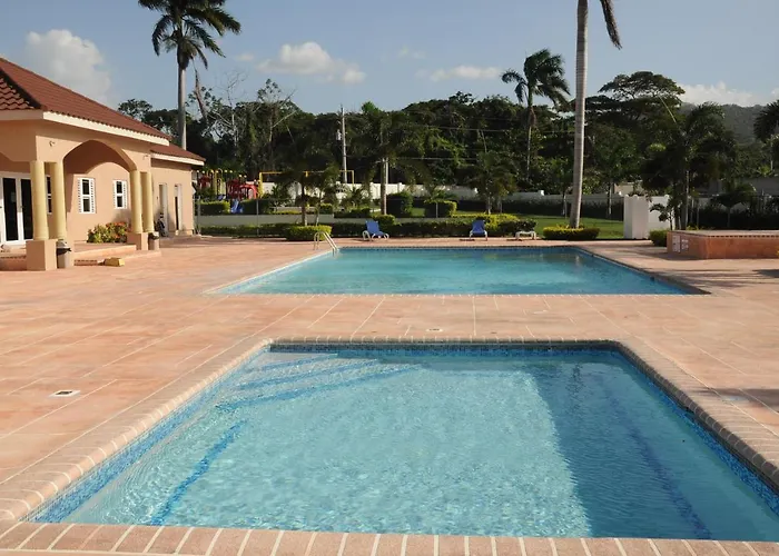 Holiday home - Drax Hall Country Club 2-bed Luxury Ocho Rios